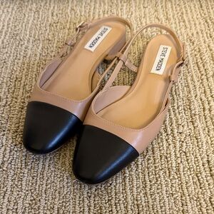 Steve Madden Black and Tan Slingback Flats